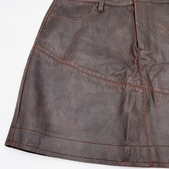 Vintage 90s Y2K No Boundaries PVC Faux Leather Stitch Detail Brown Mini Skirt - Picture 3 of 9